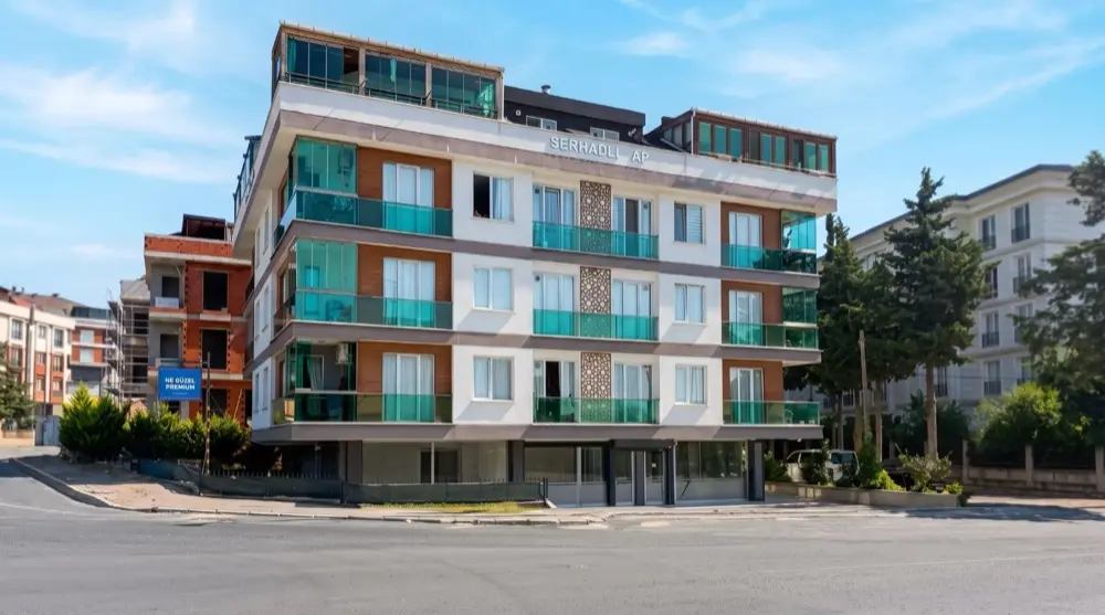 Özyalçın İnşaat'ın İstanbul'da tamamladığı yapı, cephe görünümü 1